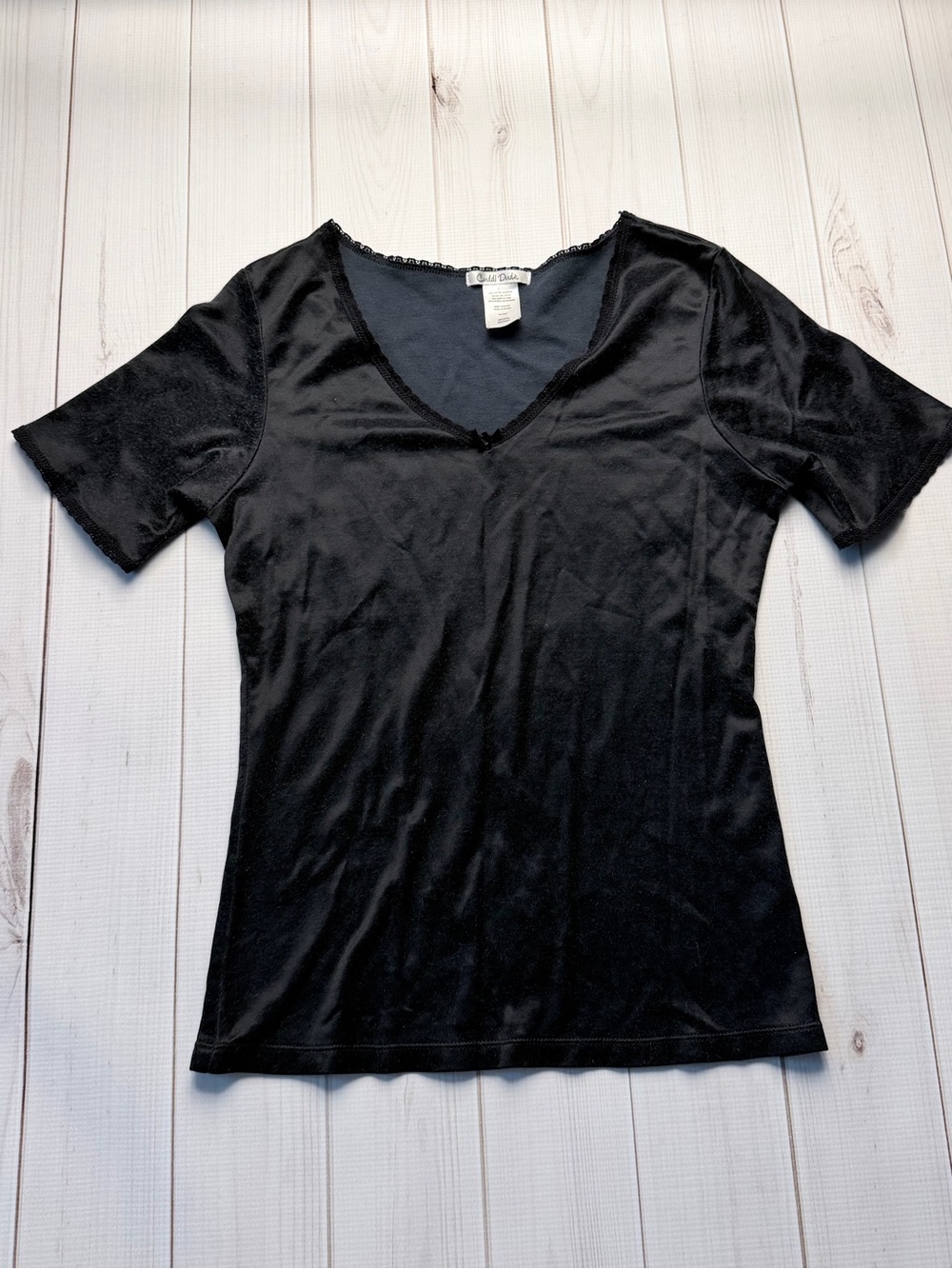 Cuddl Duds Black V-Neck Short Sleeve Tee